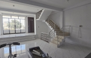 Miniatura 5 de Casa de Estreno con Piscina y Terraza en Trujillo - Vive el Placer de lo Exclusivo
