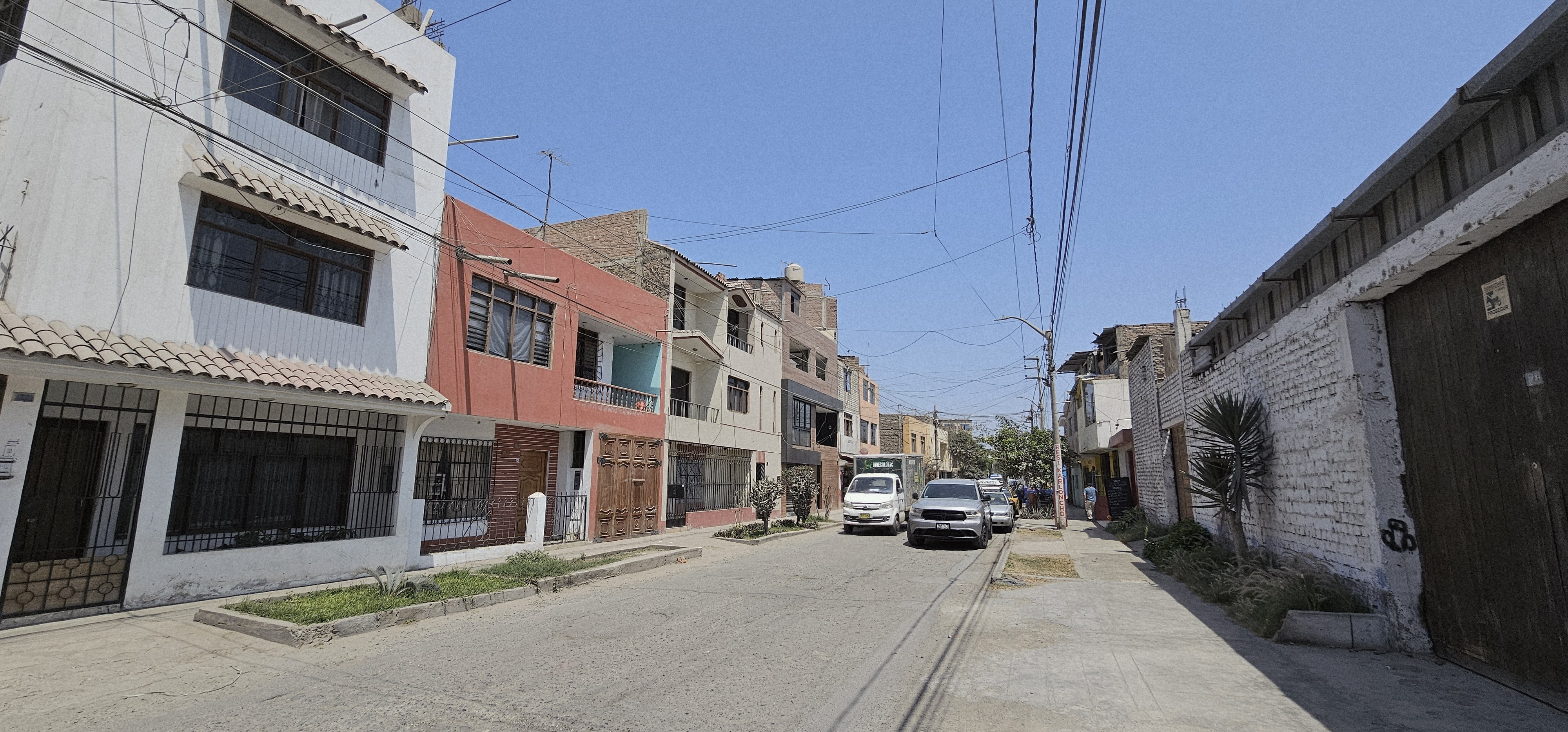 Casa en Venta Palermo Trujillo | 5 Dormitorios Amplios y Excelente Ubicación