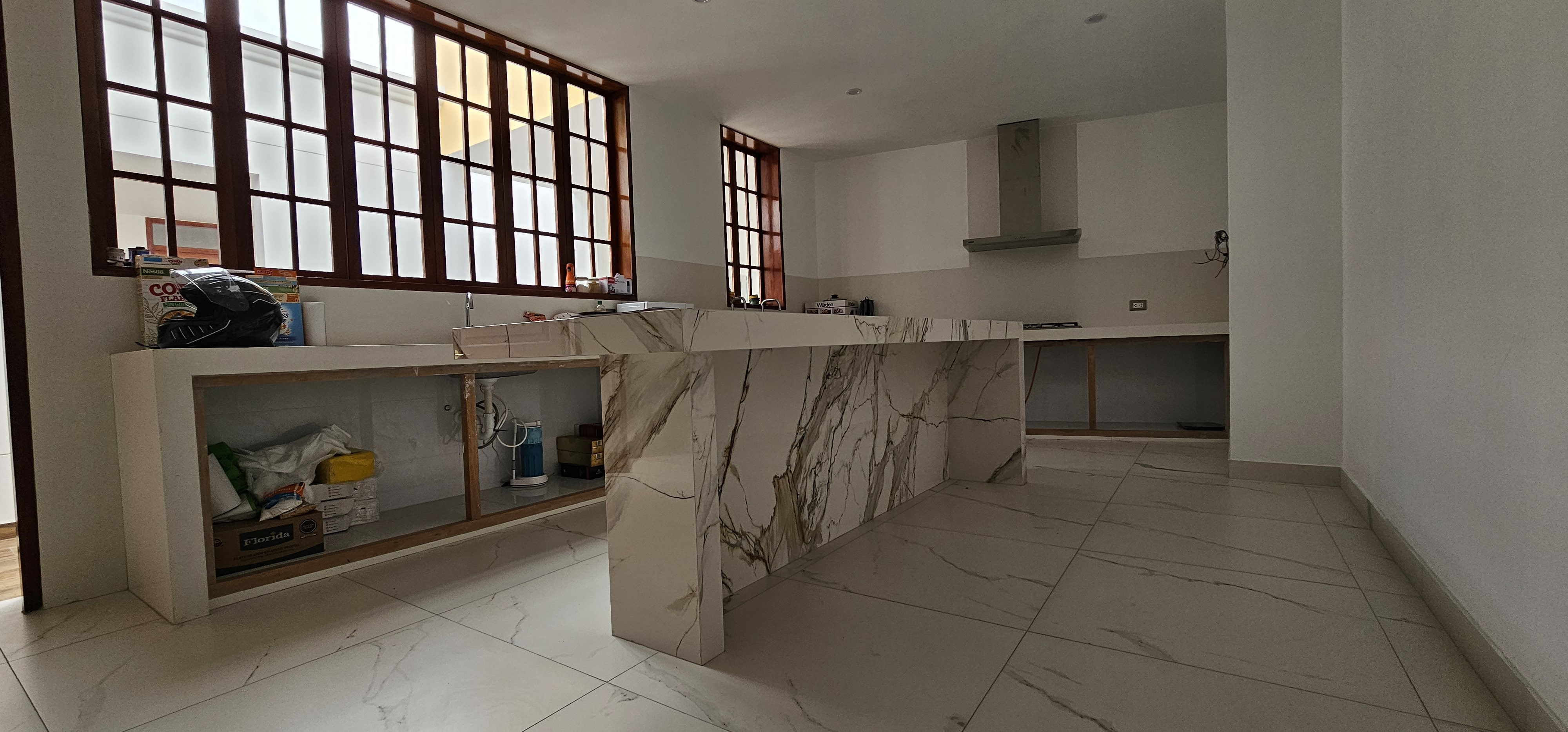 Maravillosa Casa en Avenida Residencial