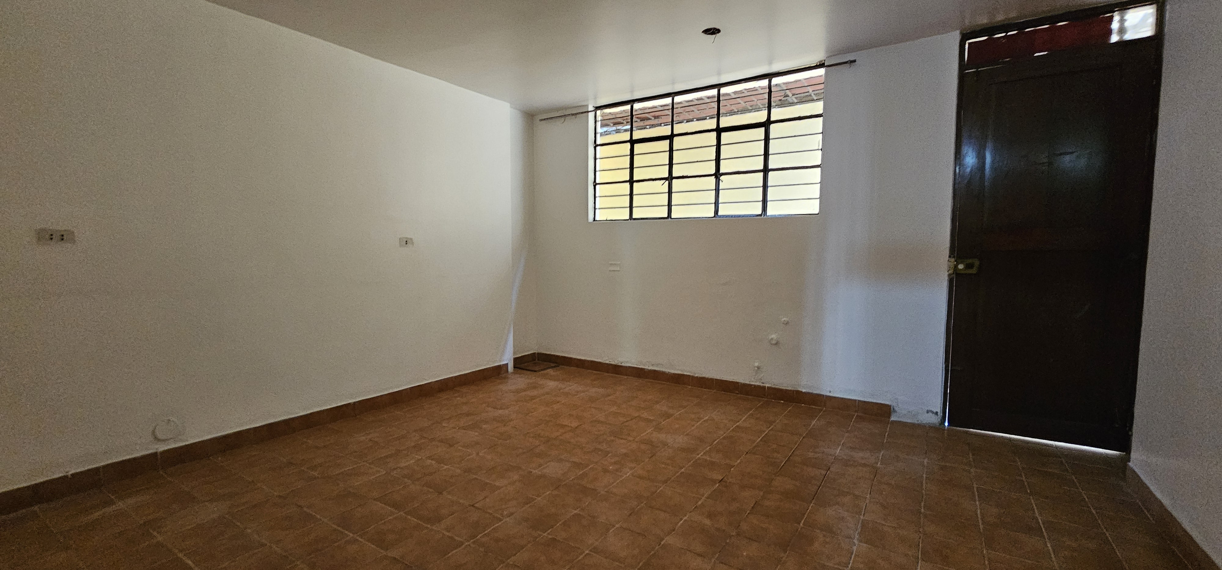Inmejorable Ubicación:Casa Muy Cerca al Real Plaza
