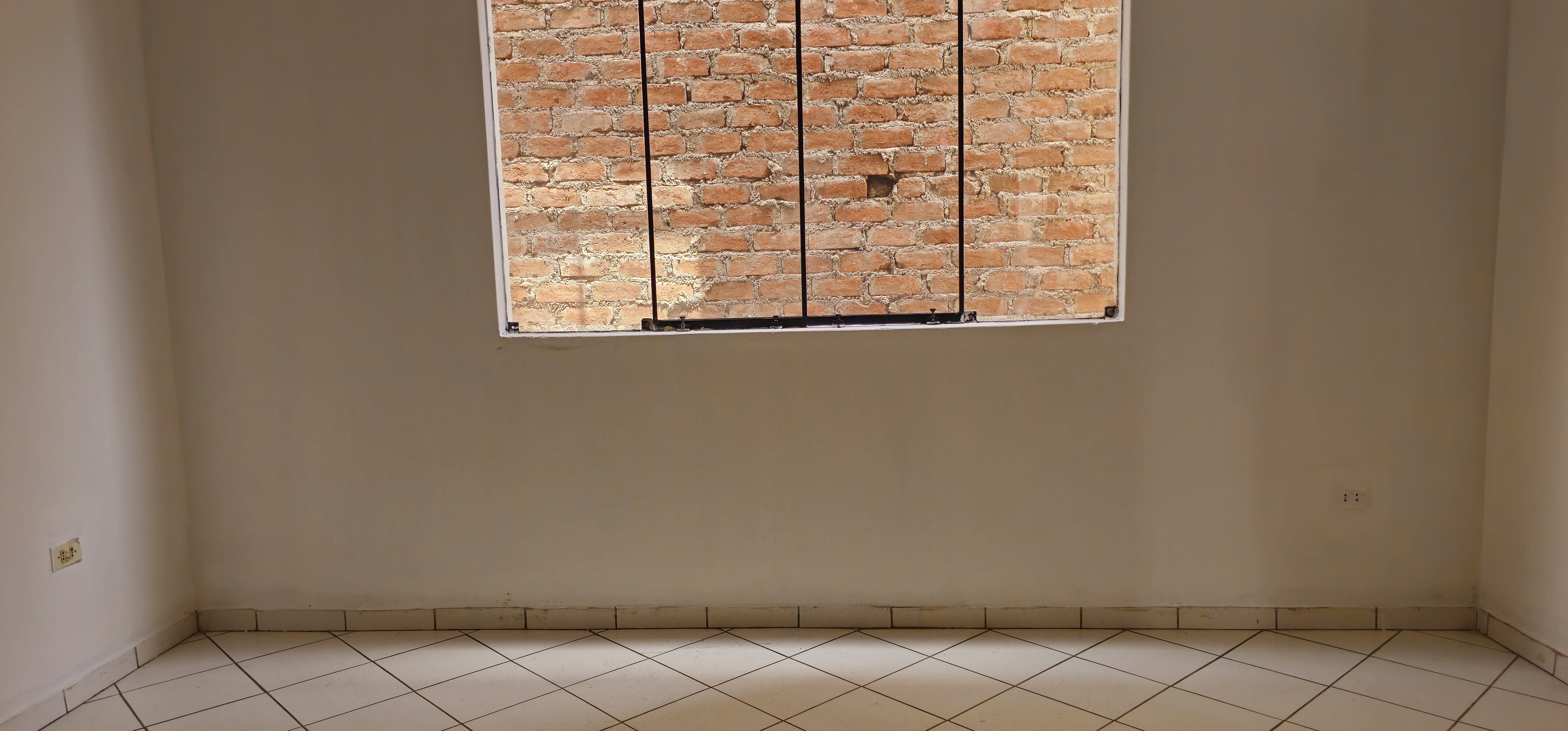 Inmejorable Ubicación:Casa Muy Cerca al Real Plaza