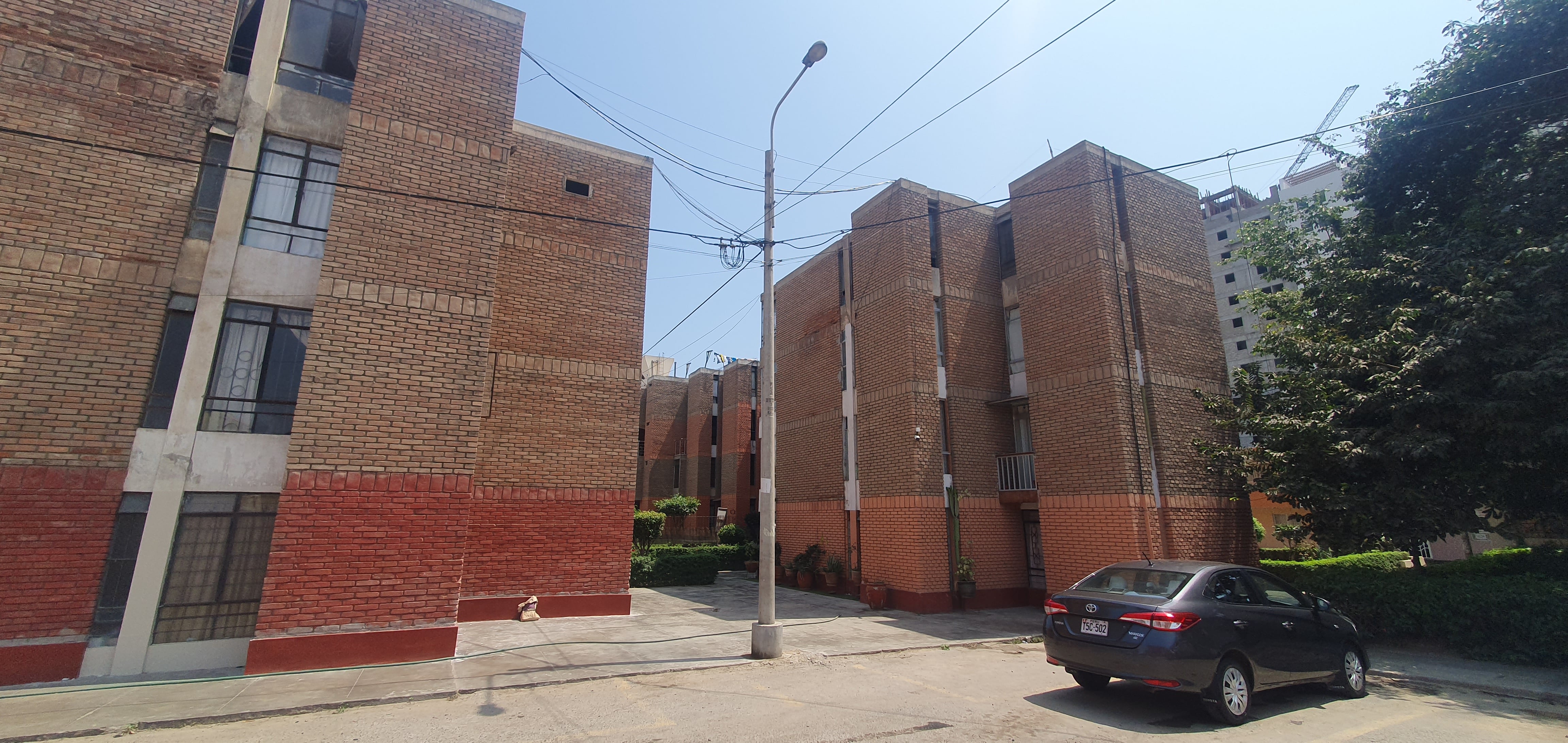 Remato Departamentos por Remodelar en Residencial Albrecht,Trujillo