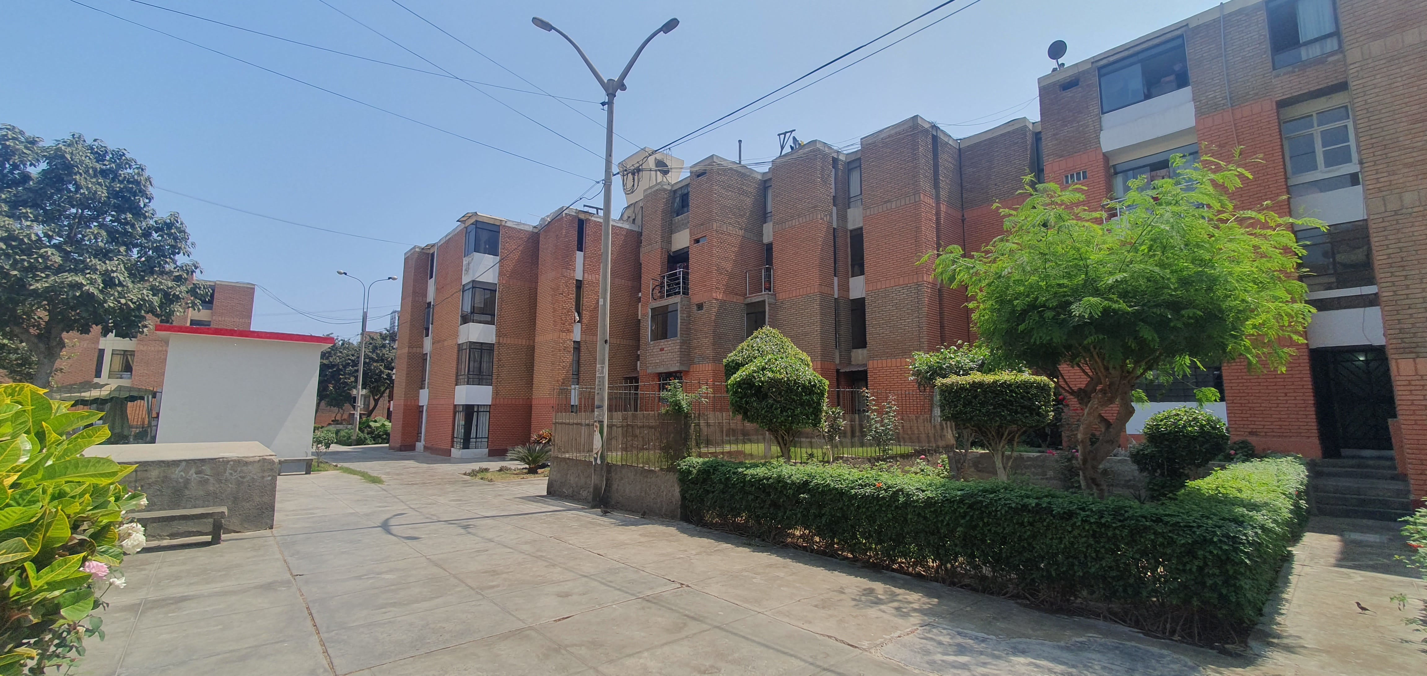 Remato Departamentos por Remodelar en Residencial Albrecht,Trujillo