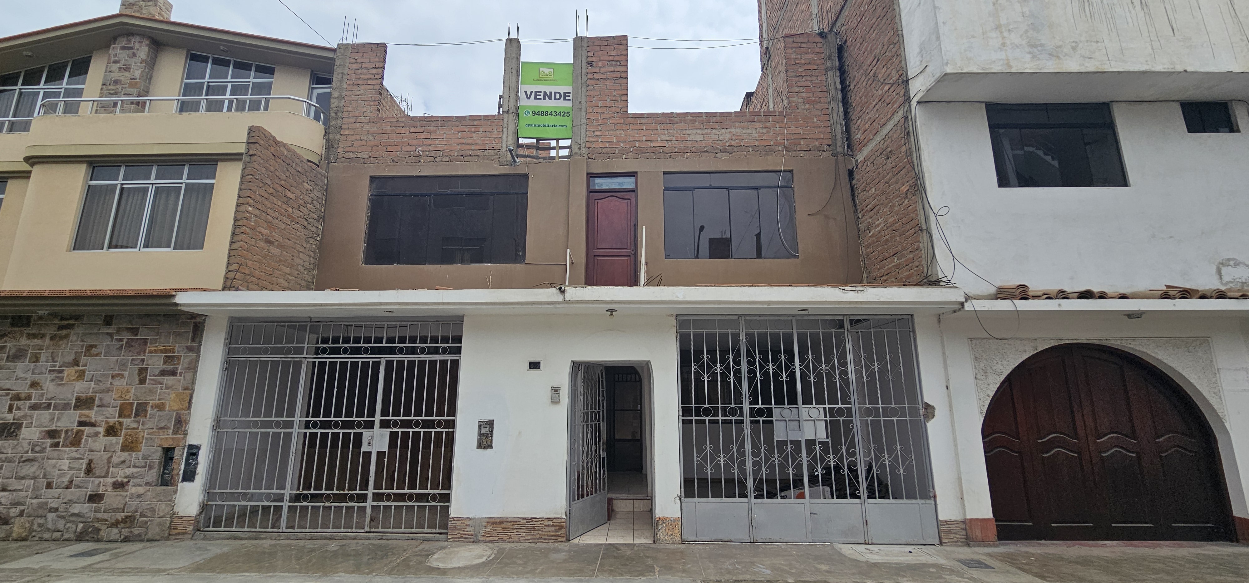 Inmejorable Ubicación:Casa Muy Cerca al Real Plaza