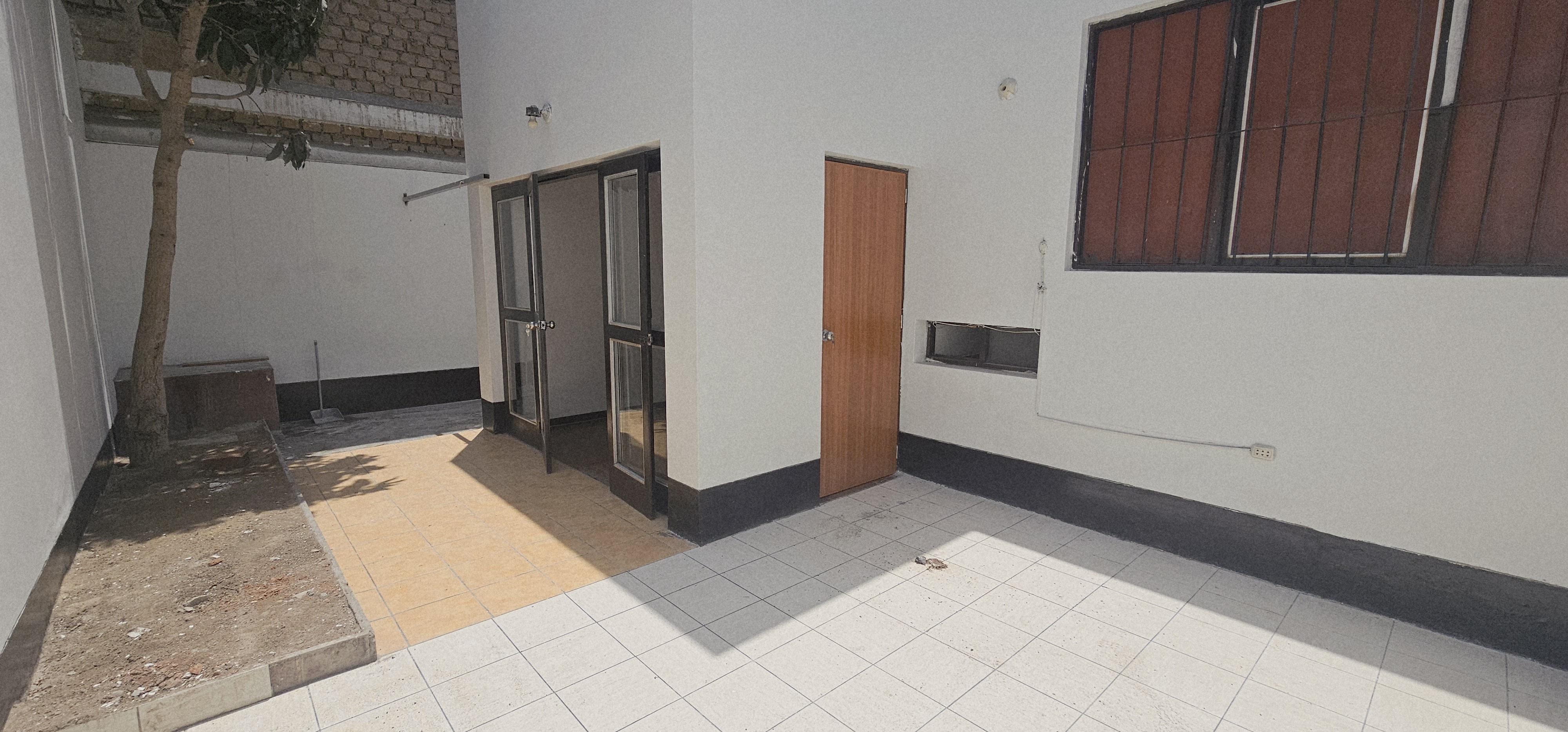 En Venta - Vivir en el Corazón de Trujillo: Donde el Tiempo y la Ubicación Valen Más