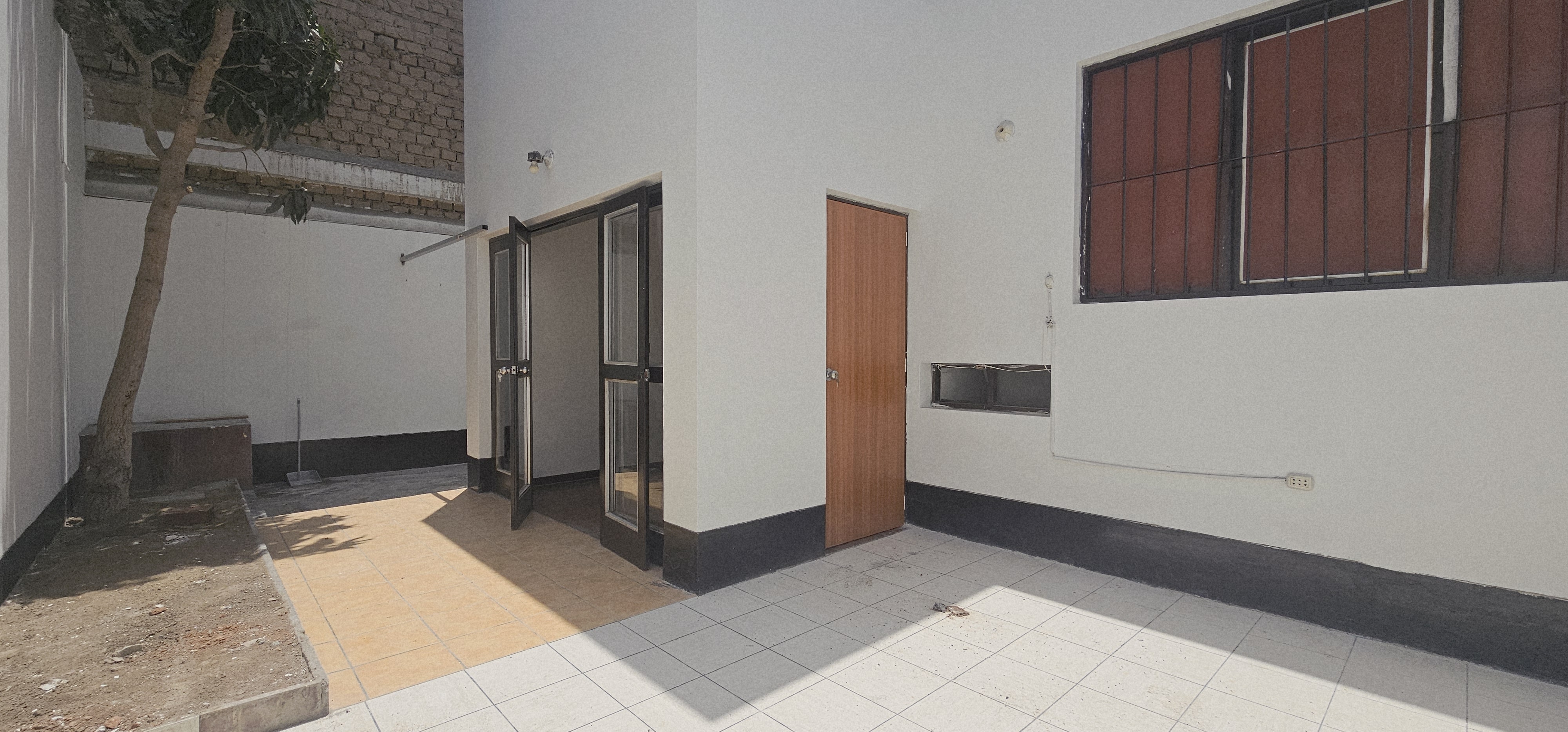 En Venta - Vivir en el Corazón de Trujillo: Donde el Tiempo y la Ubicación Valen Más