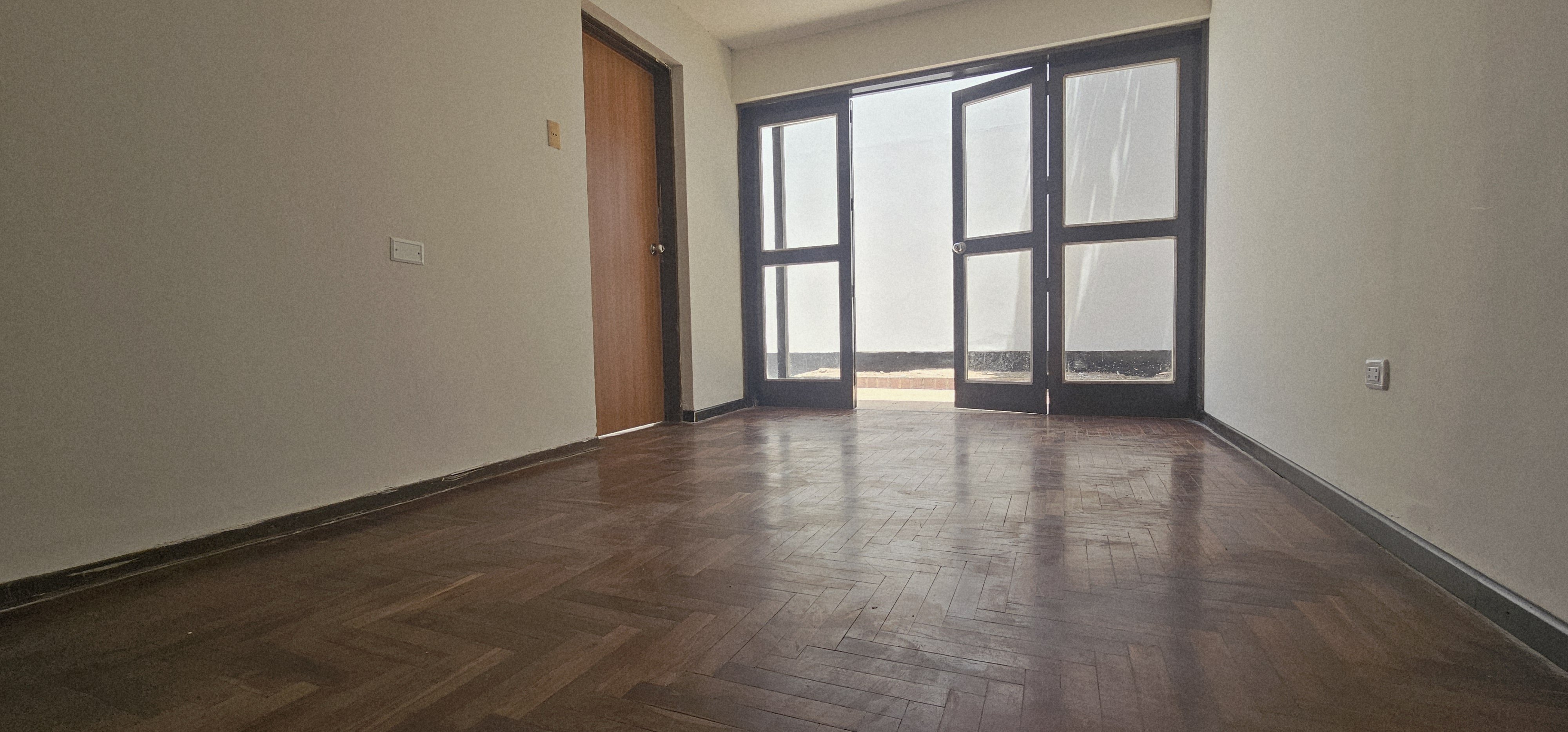 En Venta - Vivir en el Corazón de Trujillo: Donde el Tiempo y la Ubicación Valen Más